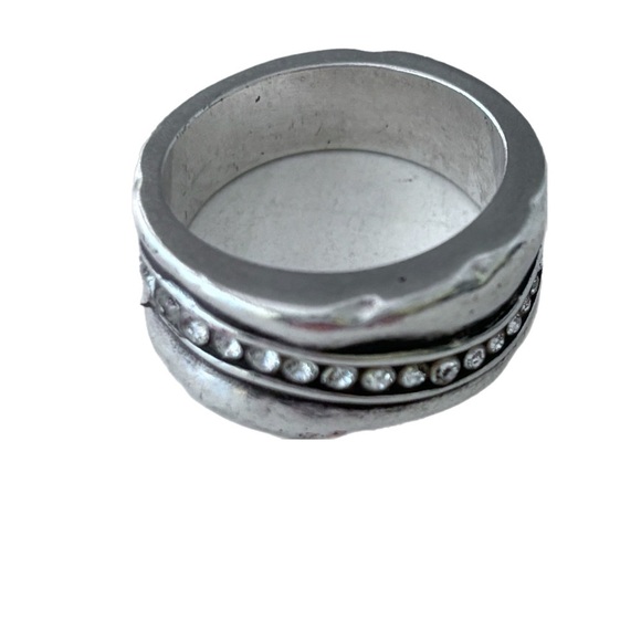 Brighton detail ting with wave pattern.  Silver plated with intertwined crystals - Picture 7 of 7